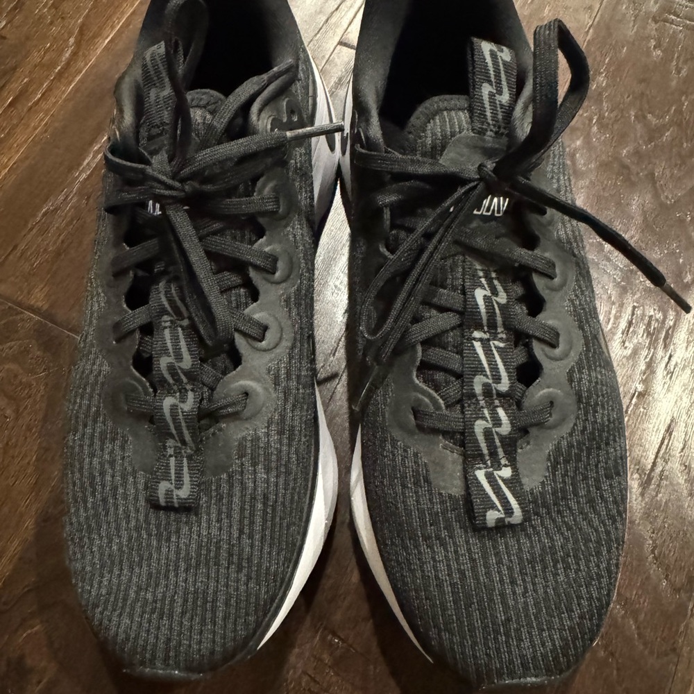 Nike women’s motiva size 9 sneakers - Picture 2 of 4